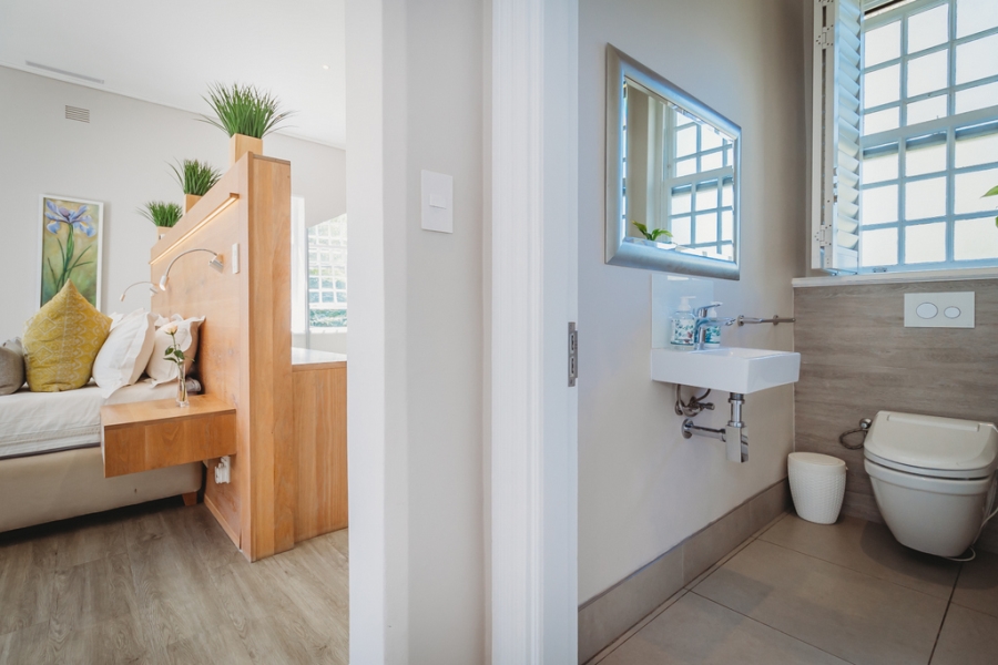 5 Bedroom Property for Sale in Glenwood Western Cape